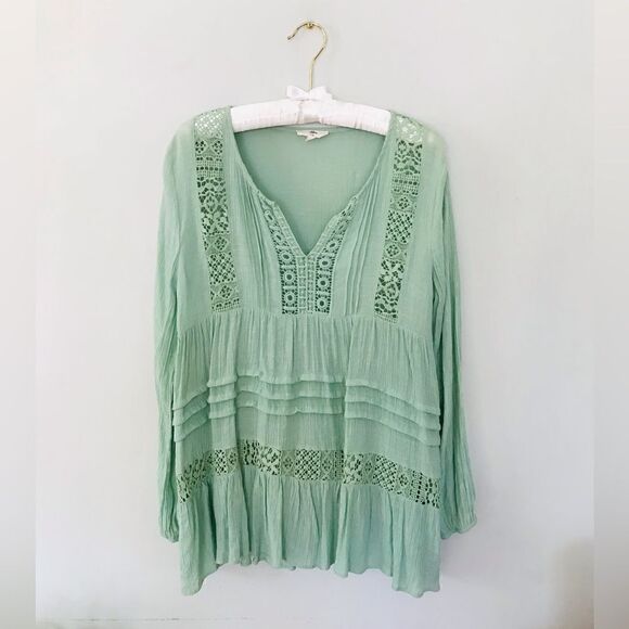 Entro | light sage green flowy peasant blouse - Picture 1 of 6